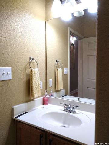 5714 Southern Oaks, San Antonio, TX 78261