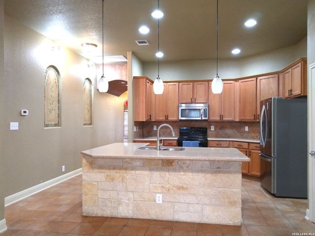 5714 Southern Oaks, San Antonio, TX 78261