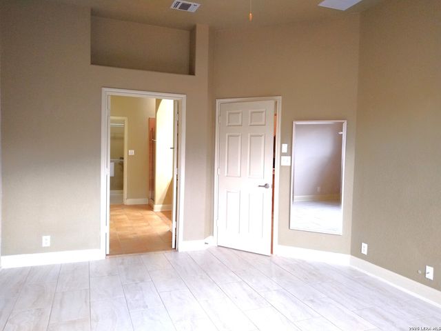 5714 Southern Oaks, San Antonio, TX 78261