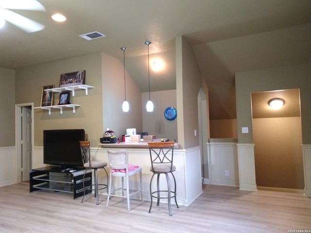 5714 Southern Oaks, San Antonio, TX 78261