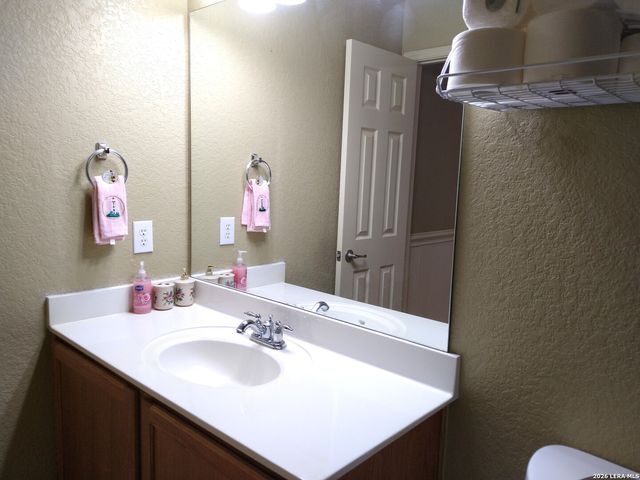 5714 Southern Oaks, San Antonio, TX 78261