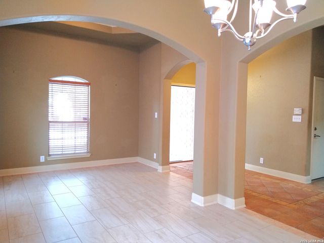 5714 Southern Oaks, San Antonio, TX 78261