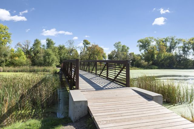 1104 Trenton Circle N, Plymouth, MN 55441