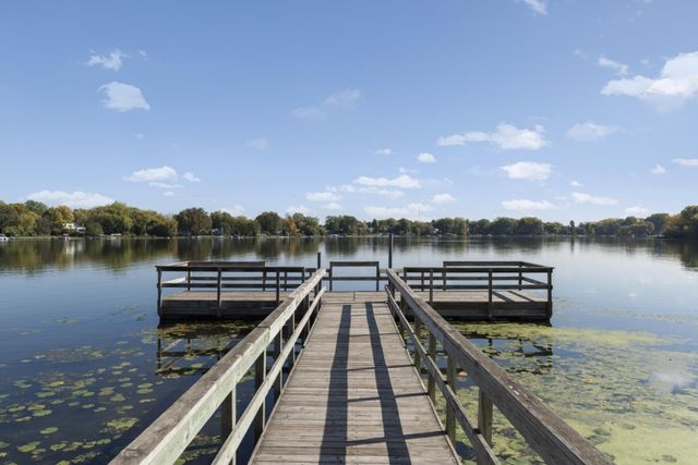 1104 Trenton Circle N, Plymouth, MN 55441