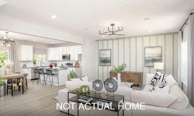 125 Sitka Willow Drive, Etna, OH 43068