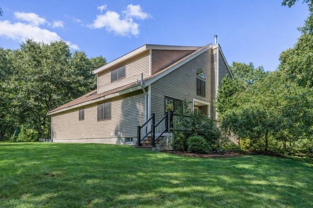 2 Remington Court, Derry, NH 03038