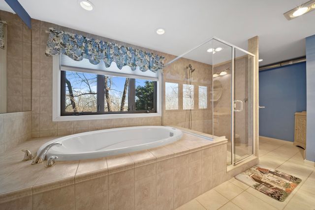 2 Remington Court, Derry, NH 03038