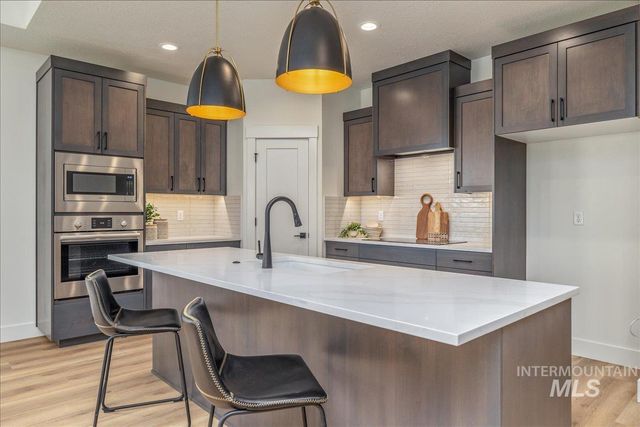 440 S Radiator Way, Boise, ID 83716