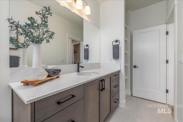 440 S Radiator Way, Boise, ID 83716