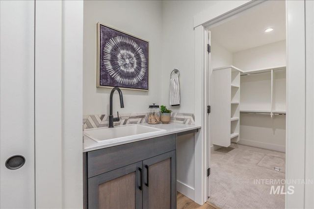 440 S Radiator Way, Boise, ID 83716