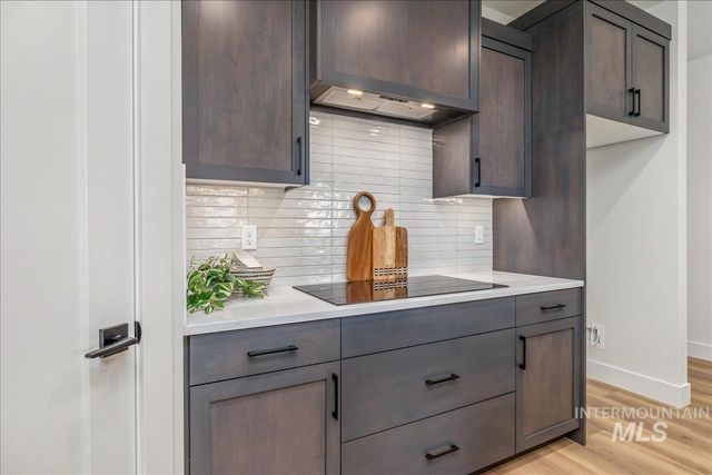 440 S Radiator Way, Boise, ID 83716