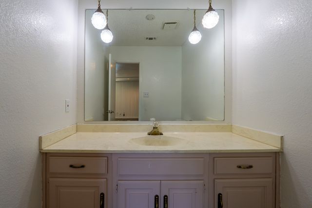 1700 Wimbleton Drive, Bedford, TX 76021