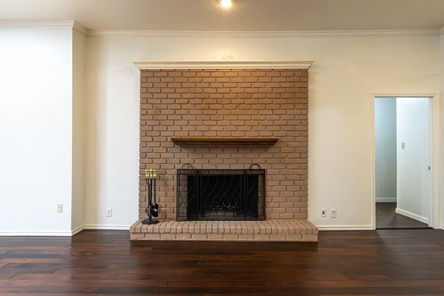 1700 Wimbleton Drive, Bedford, TX 76021