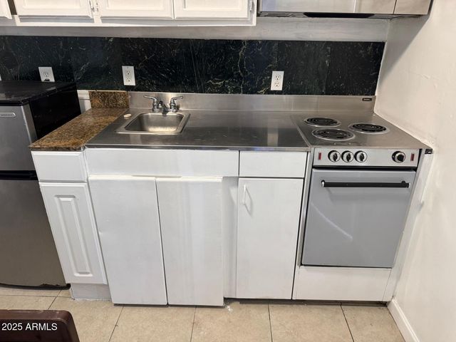 328 N 11th Place D, Phoenix, AZ 85006