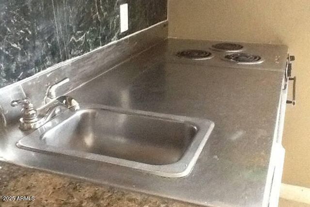 328 N 11th Place D, Phoenix, AZ 85006