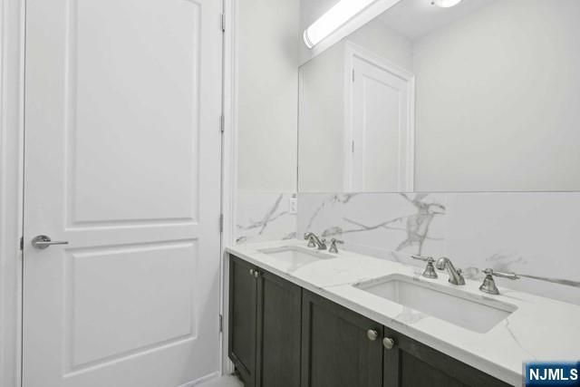 3 Somerset Lane 615, Edgewater, NJ 07020