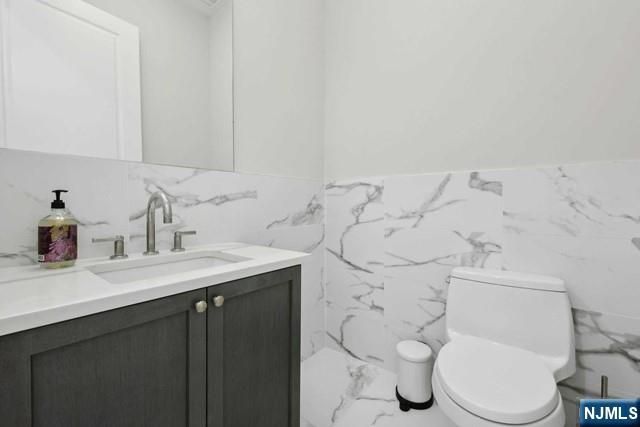 3 Somerset Lane 615, Edgewater, NJ 07020