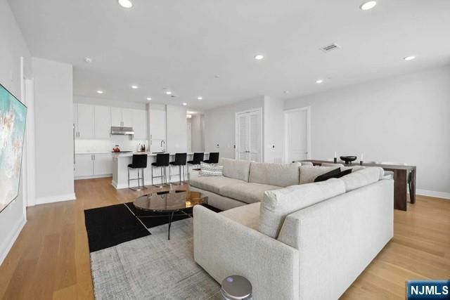 3 Somerset Lane 615, Edgewater, NJ 07020