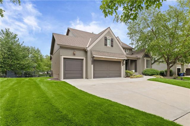 13244 Falmouth Street, Leawood, KS 66209