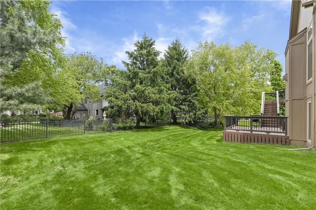 13244 Falmouth Street, Leawood, KS 66209