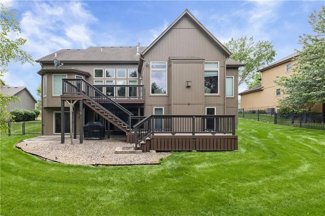 13244 Falmouth Street, Leawood, KS 66209