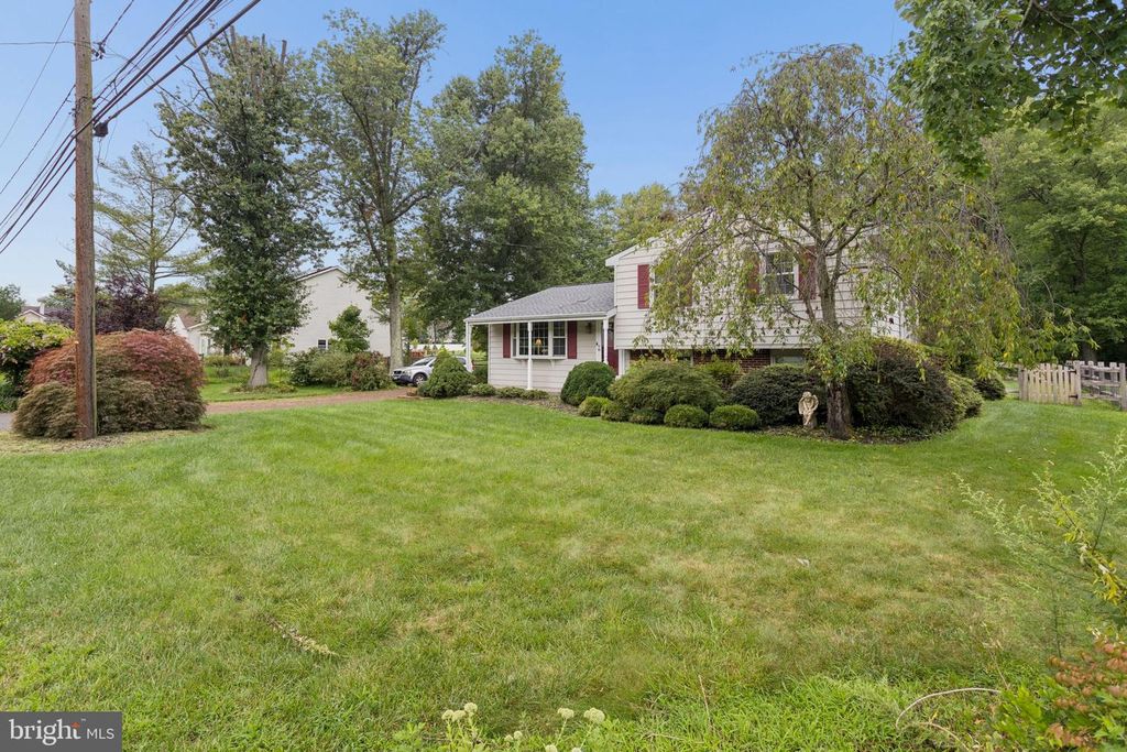20 DIVERTY RD, PENNINGTON, NJ 08534 — photo 3
