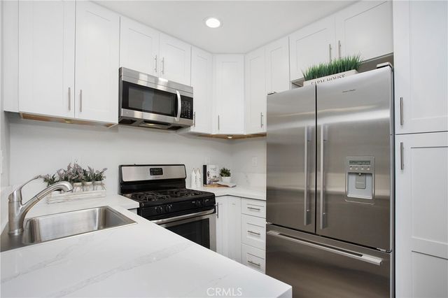 5 Rosa 140, Rancho Santa Margarita, CA 92688