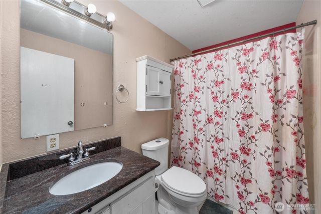28829 46th Place S, Auburn, WA 98001