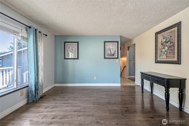 28829 46th Place S, Auburn, WA 98001