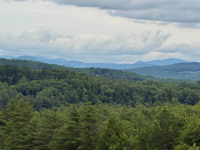 4 Carter Mountain Road, New Hampton, NH 03256