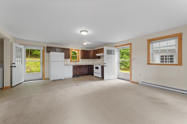 4 Carter Mountain Road, New Hampton, NH 03256