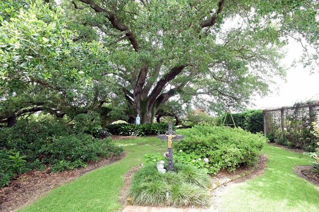 7602 Hwy 1, Lockport, LA 70374