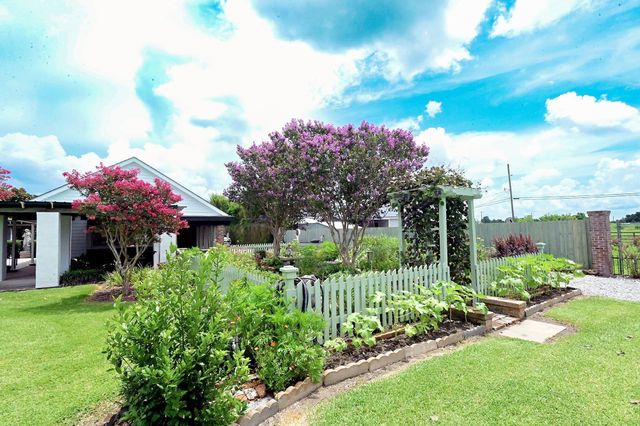 7602 Hwy 1, Lockport, LA 70374