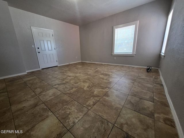 2862 Grant Avenue 1, El Paso, TX 79930