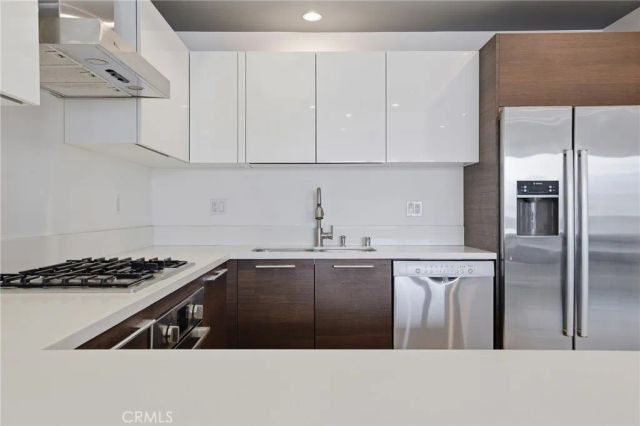 118 S Kenwood Street 407, Glendale, CA 91205