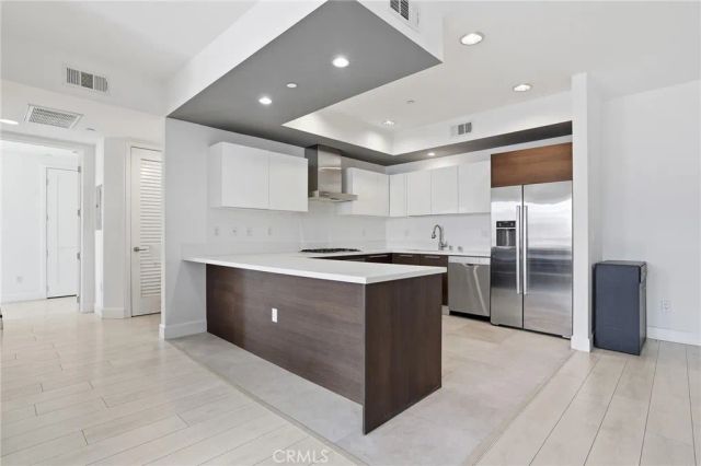 118 S Kenwood Street 407, Glendale, CA 91205