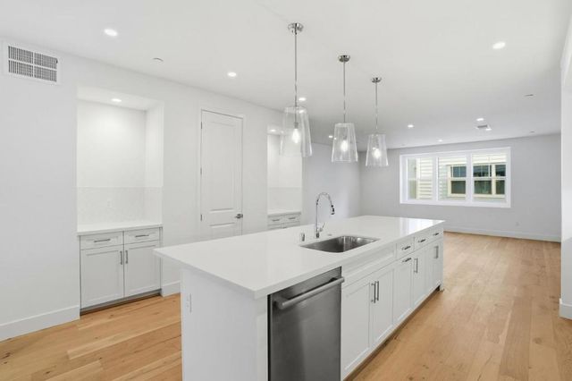 194 Oak Circle, Walnut Creek, CA 94597