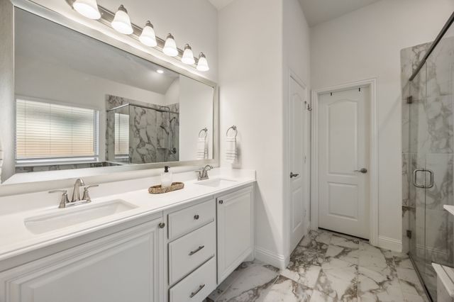 3911 Holly Springs Lane, Kaufman, TX 75142