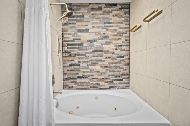 9850 Pagewood Lane 1302, Houston, TX 77042