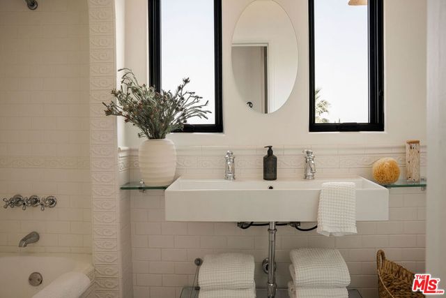 2558 Corralitas Drive, Los Angeles, CA 90039