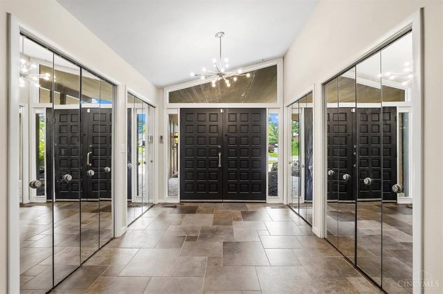 11025 Embassy Drive, Forest Park, OH 45240