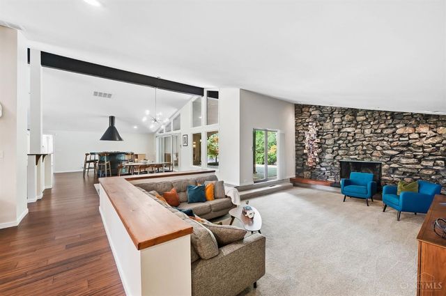 11025 Embassy Drive, Forest Park, OH 45240