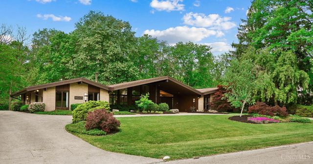 11025 Embassy Drive, Forest Park, OH 45240