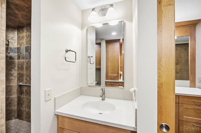 11025 Embassy Drive, Forest Park, OH 45240