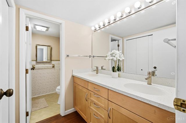 11025 Embassy Drive, Forest Park, OH 45240