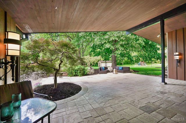 11025 Embassy Drive, Forest Park, OH 45240