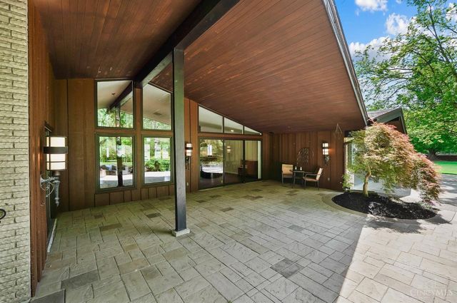 11025 Embassy Drive, Forest Park, OH 45240