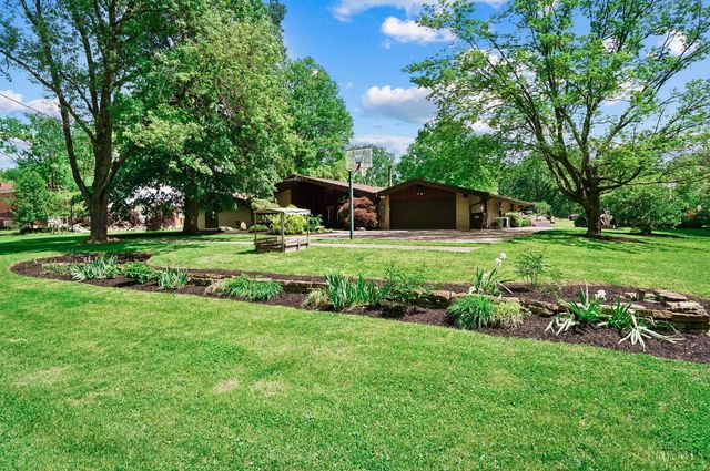 11025 Embassy Drive, Forest Park, OH 45240