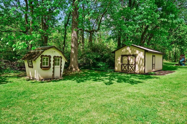11025 Embassy Drive, Forest Park, OH 45240