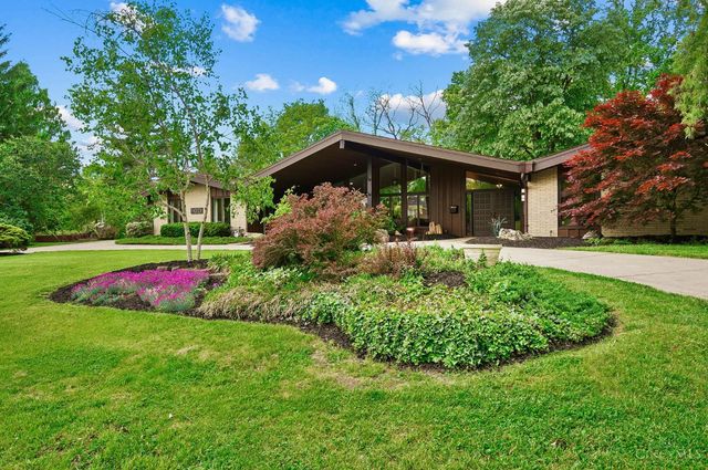 11025 Embassy Drive, Forest Park, OH 45240